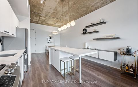 Photo 9 at 403 - 60 Bathurst Street, Niagara, Toronto