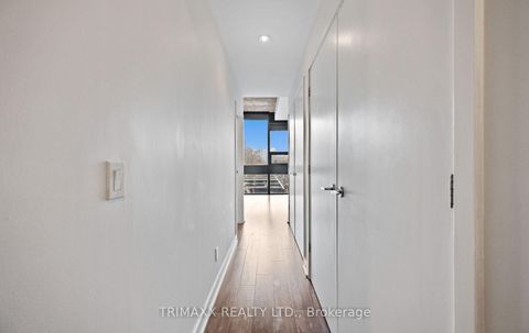 Photo 16 at 403 - 60 Bathurst Street, Niagara, Toronto