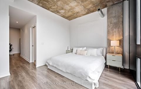 Photo 18 at 403 - 60 Bathurst Street, Niagara, Toronto