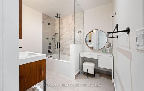 Photo 20 at 403 - 60 Bathurst Street, Niagara, Toronto