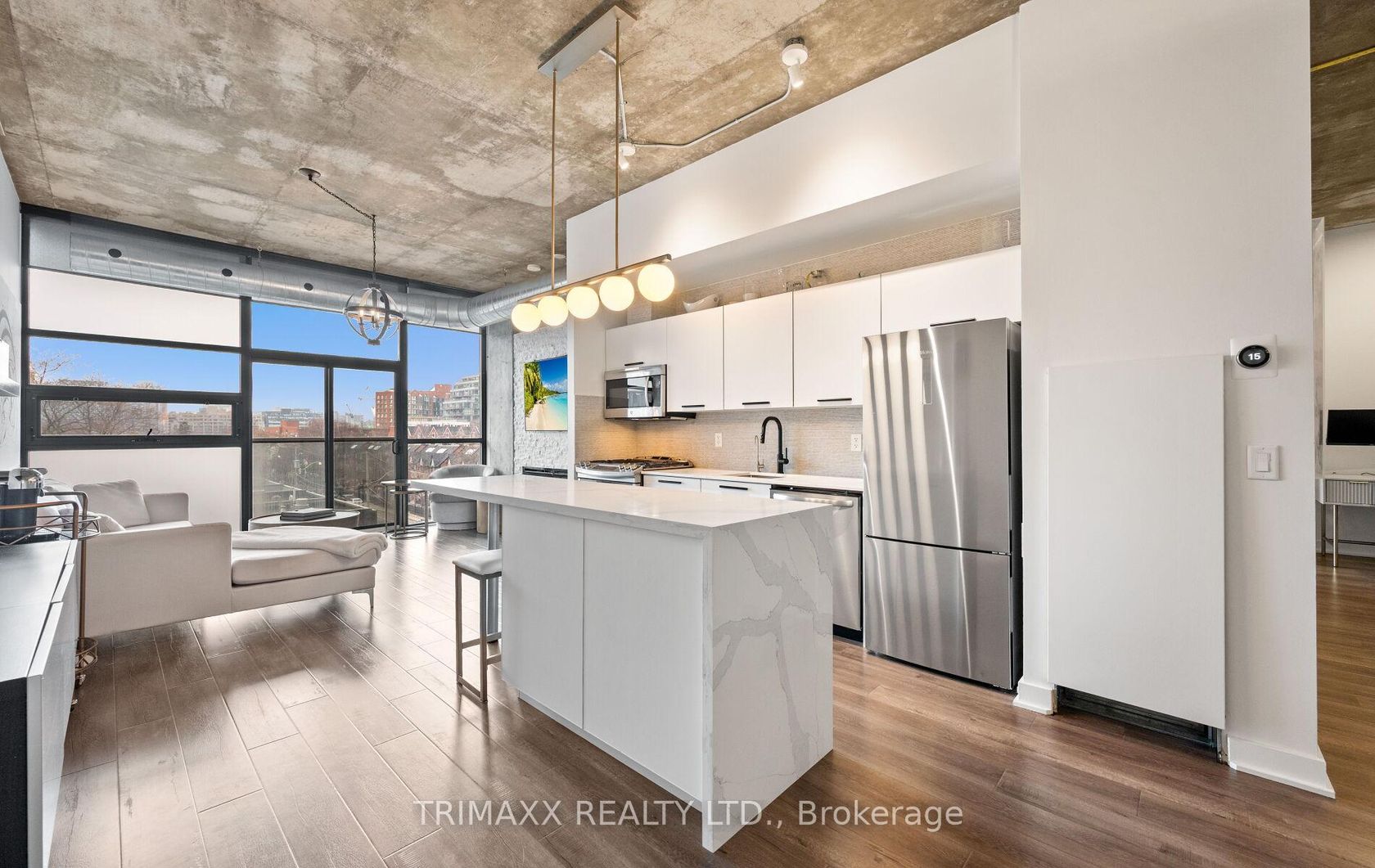 403 - 60 Bathurst Street, Niagara, Toronto by Loree Meneguzzi Real Estate 403 - 60 Bathurst Street, Niagara, Toronto