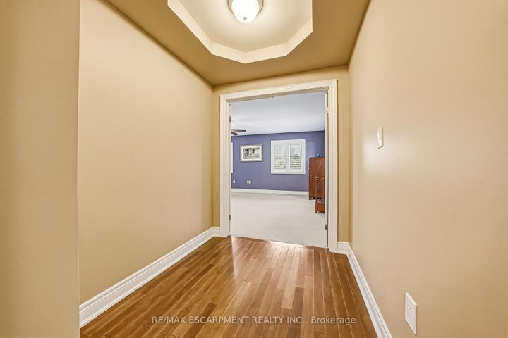 Photo 21 at 405 VALRIDGE Drive, Ancaster, Hamilton