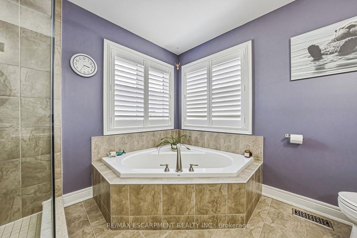 Photo 27 at 405 VALRIDGE Drive, Ancaster, Hamilton