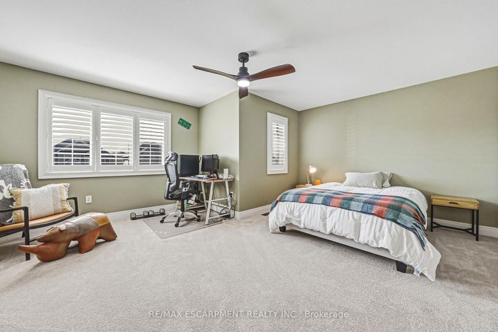 Photo 29 at 405 VALRIDGE Drive, Ancaster, Hamilton