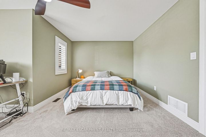 Photo 30 at 405 VALRIDGE Drive, Ancaster, Hamilton