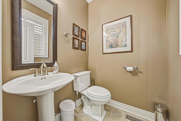 Photo 45 at 405 VALRIDGE Drive, Ancaster, Hamilton