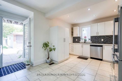 Photo 14 at 44 Jesmond Avenue N, Oakwood Village, Toronto