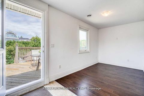 Photo 26 at 44 Jesmond Avenue N, Oakwood Village, Toronto