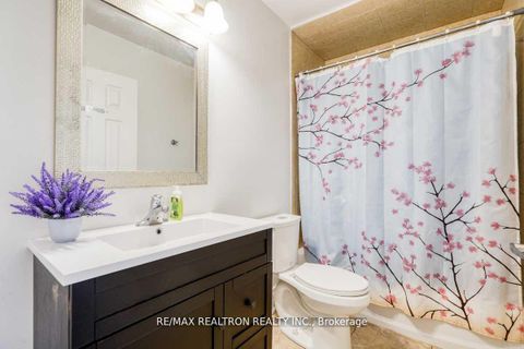 Photo 27 at 44 Jesmond Avenue N, Oakwood Village, Toronto