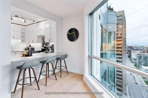 Photo 11 at 2402 - 10 Queens Quay W, Waterfront Communities C1, Toronto