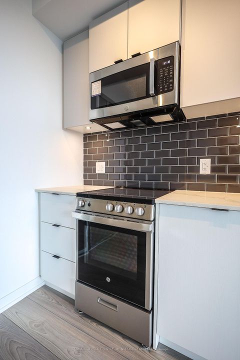 Photo 9 at 915 - 285 Dufferin Street, South Parkdale, Toronto