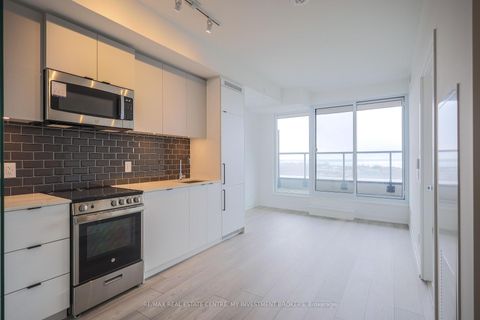 Photo 11 at 915 - 285 Dufferin Street, South Parkdale, Toronto