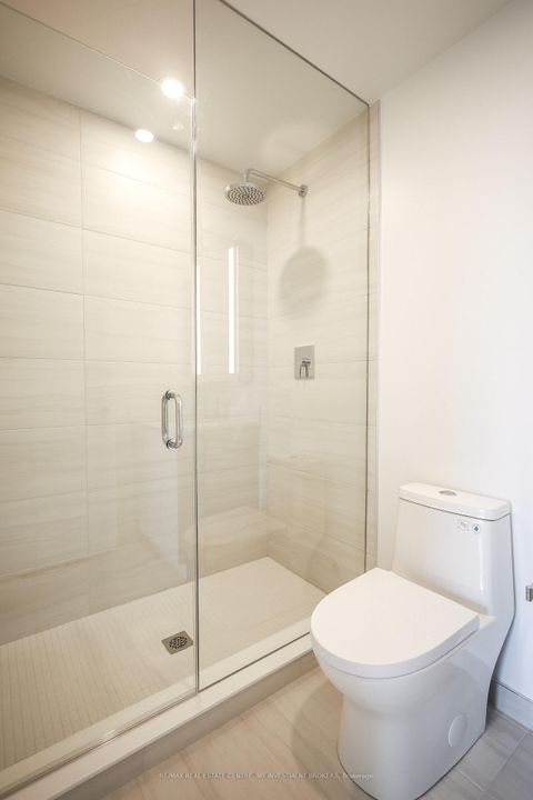 Photo 15 at 915 - 285 Dufferin Street, South Parkdale, Toronto