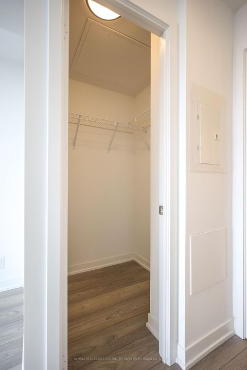 Photo 17 at 915 - 285 Dufferin Street, South Parkdale, Toronto