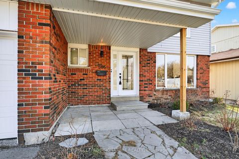 Photo 1 at 506 Grandview Street S, Donevan, Oshawa