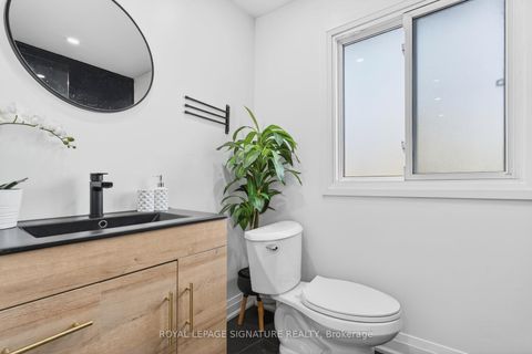 Photo 19 at 506 Grandview Street S, Donevan, Oshawa