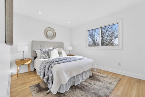 Photo 24 at 506 Grandview Street S, Donevan, Oshawa