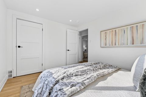 Photo 26 at 506 Grandview Street S, Donevan, Oshawa