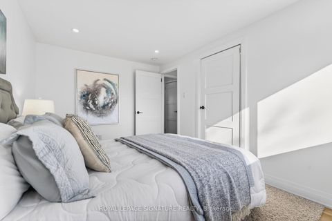 Photo 29 at 506 Grandview Street S, Donevan, Oshawa