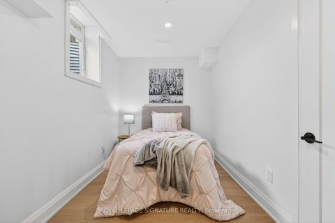 Photo 38 at 506 Grandview Street S, Donevan, Oshawa