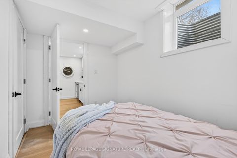 Photo 40 at 506 Grandview Street S, Donevan, Oshawa