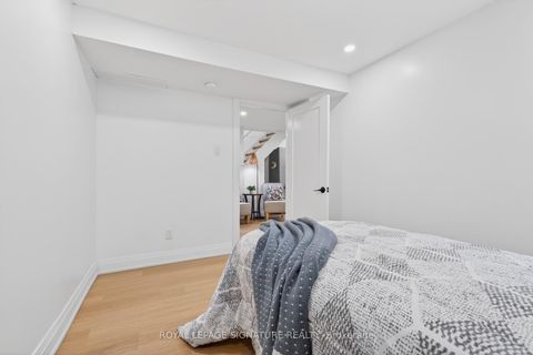 Photo 43 at 506 Grandview Street S, Donevan, Oshawa