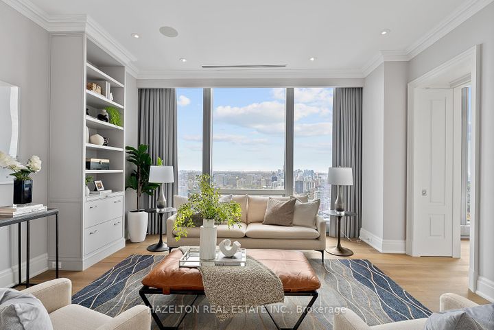 Photo 7 at 4802 - 50 Yorkville Avenue, Annex, Toronto