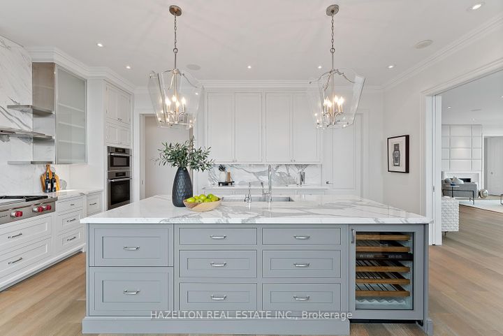 Photo 14 at 4802 - 50 Yorkville Avenue, Annex, Toronto