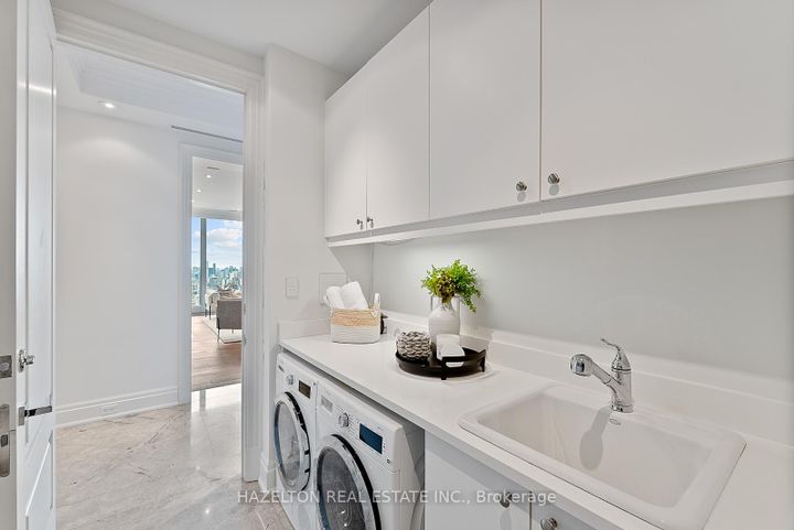 Photo 32 at 4802 - 50 Yorkville Avenue, Annex, Toronto