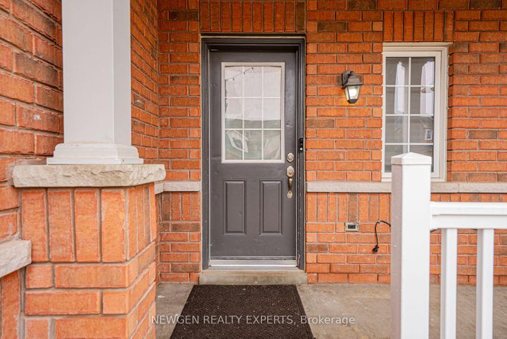 Photo 2 at 804 Ormond Drive, Samac, Oshawa