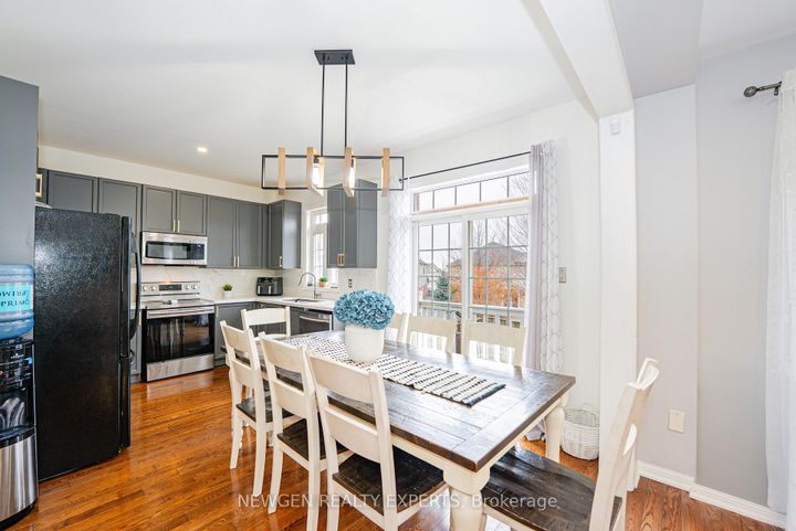 Photo 11 at 804 Ormond Drive, Samac, Oshawa