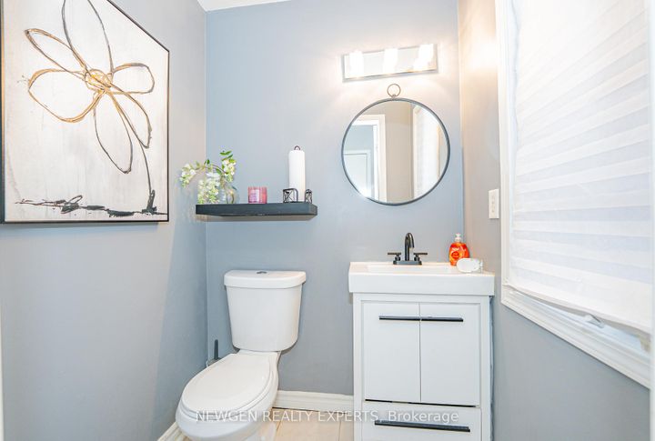 Photo 15 at 804 Ormond Drive, Samac, Oshawa