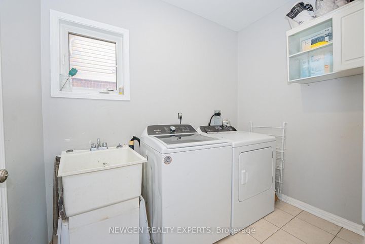 Photo 16 at 804 Ormond Drive, Samac, Oshawa