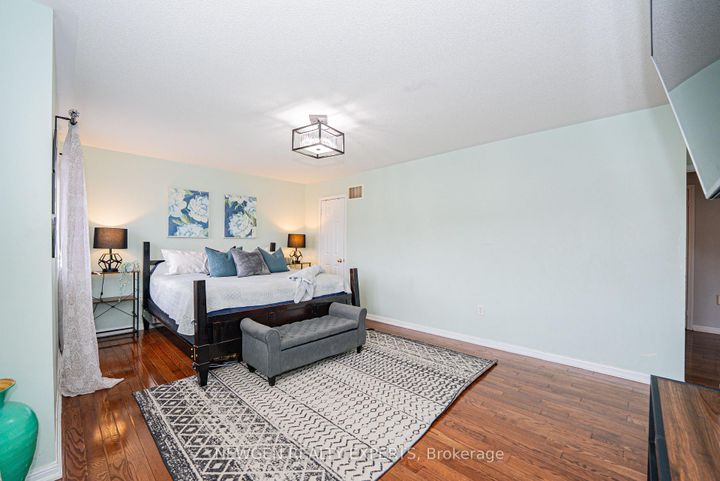 Photo 21 at 804 Ormond Drive, Samac, Oshawa