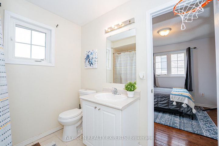 Photo 30 at 804 Ormond Drive, Samac, Oshawa