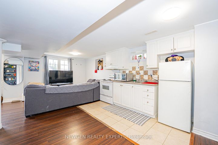 Photo 32 at 804 Ormond Drive, Samac, Oshawa