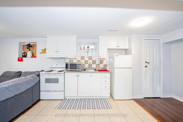 Photo 35 at 804 Ormond Drive, Samac, Oshawa