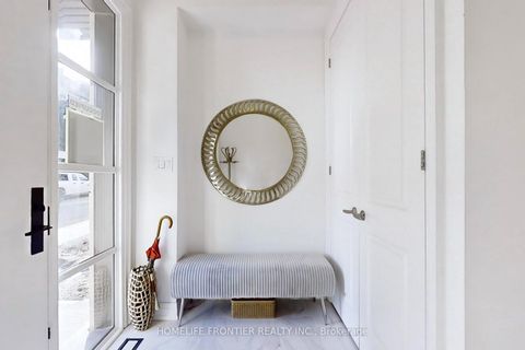 Photo 3 at 40 Chiara Rose Lane, Oak Ridges, Richmond Hill