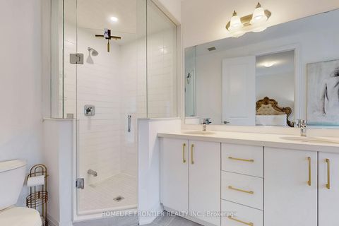 Photo 21 at 40 Chiara Rose Lane, Oak Ridges, Richmond Hill