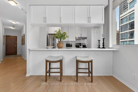 Photo 6 at 707 - 555 Yonge Street, Yonge Corridor, Toronto