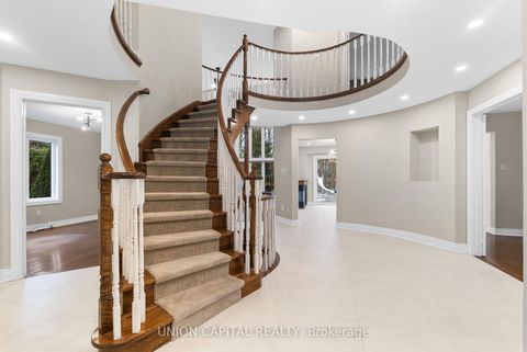 Photo 5 at 86 Charing Crescent, Aurora Highlands, Aurora