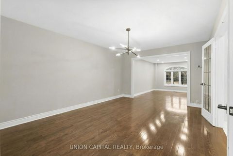 Photo 15 at 86 Charing Crescent, Aurora Highlands, Aurora