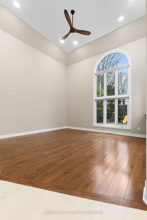 Photo 16 at 86 Charing Crescent, Aurora Highlands, Aurora