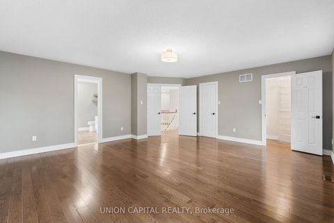 Photo 19 at 86 Charing Crescent, Aurora Highlands, Aurora