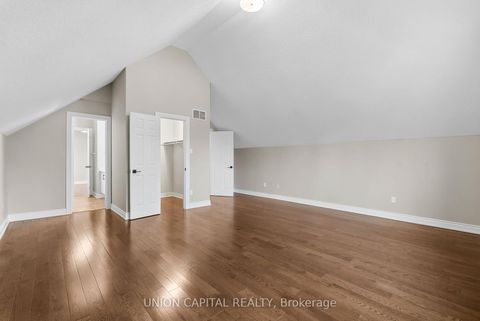 Photo 28 at 86 Charing Crescent, Aurora Highlands, Aurora