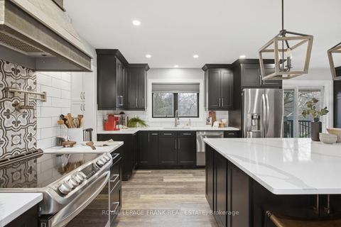 Photo 10 at 160 Eastdale Street, Eastdale, Oshawa