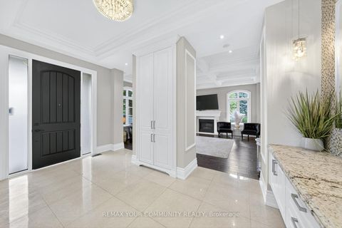 Photo 6 at 1 Lancer Drive, Maple, Vaughan