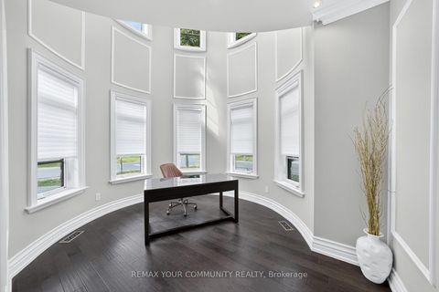 Photo 14 at 1 Lancer Drive, Maple, Vaughan