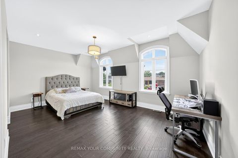 Photo 33 at 1 Lancer Drive, Maple, Vaughan