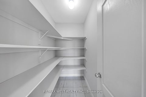 Photo 12 at 2485 Bandsman Crescent, Windfields, Oshawa